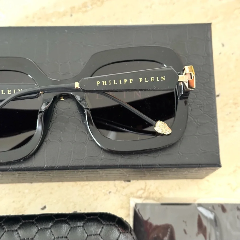 New! Philipp Plein Queen SPP065S Col.0700 Glossy Black Sunglasses, Authentic